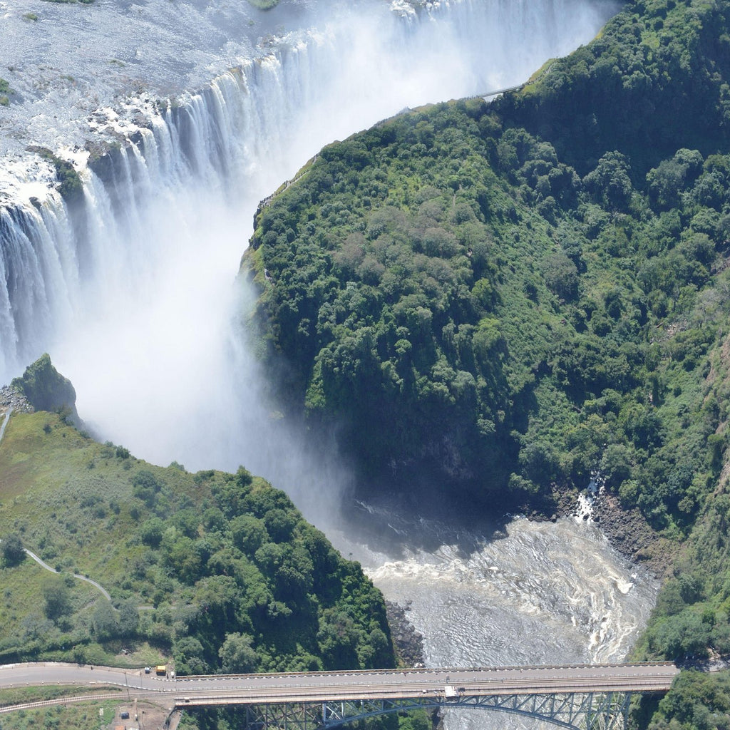 VICTORIA FALLS & HWANGE SAFARI