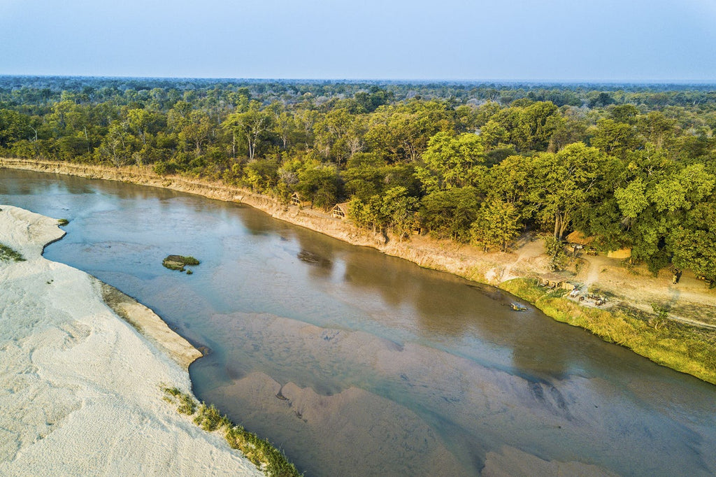 ZAMBEZI & LUANGWA SIGNATURE SAFARI
